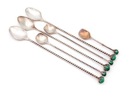 Sei cucchiai per usi diversi in argento con sfera in malachite lunghi steli...