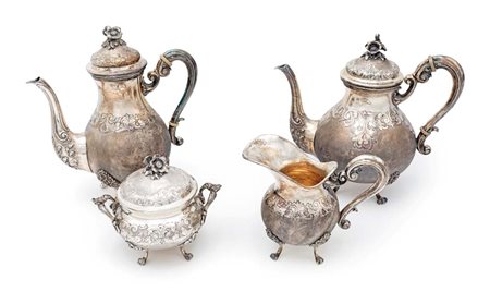 Servizio da tè e caffè composto da quattro elementi in argento 800/000,...