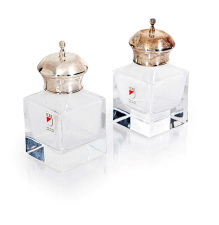 Coppia di flaconi squadrati in cristallo con tappi in argento cm 9,5x4,5x4,5...