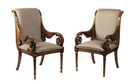  
Coppia di due sedie capotavola stile Retour d'Egypte XX secolo
 cm 96x49x58; capotavola cm 105x56x55,5