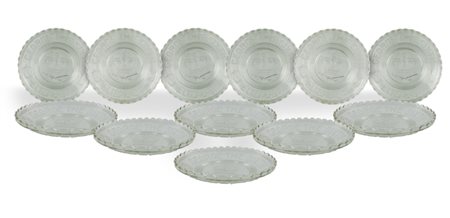  
Set di 12 piatti commemorativi in vetro realizzati in occasione dell' incoronazione di Giorgio VI nel 1937 
 diametro cm 24
