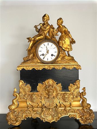  
OROLOGIO DA TAVOLO Francese fine XIX
 cm 46,5x36x11