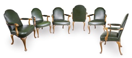  
GRUPPO DI 12 POLTRONE INGLESI  Fine XIX secolo
 H 103 cm; W 70,5 cm; X 55 cm