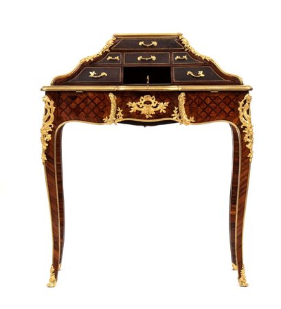 MILLET À PARIS  
Scrittoio francese Luigi XV con bronzi di Millet Parigi, metà XVIII secolo
 Altezza x larghezza x profondità: 96 x 77 x 46 cm.