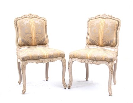 PIERRE LEDUC (circa 1685,  - june 25, 1765, ) 
Coppia di poltrone Francesi, Luigi XV Parigi, 1750
 Altezza x larghezza x profondità 93x60x50 cm