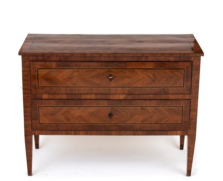  
Comò italiano Luigi XVI XVIII secolo
 Altezza x larghezza x profondità: 97 x 129 x 56 cm