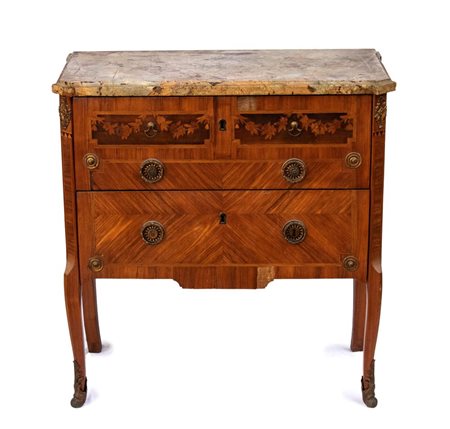  
Comò intarsiato Napoleone III francese XIX secolo
 Altezza x larghezza x profondità: 85 x 83 x 39 cm