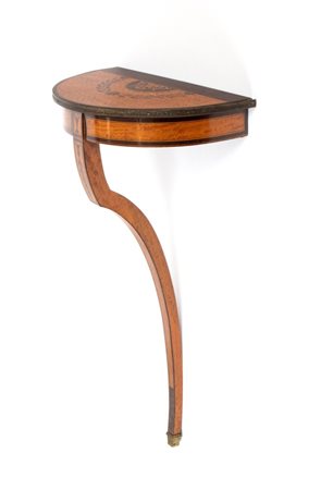  
Consolina da muro vittoriana inglese XIX secolo
 Altezza x larghezza x profondità: 84 x 46 x 27 cm.