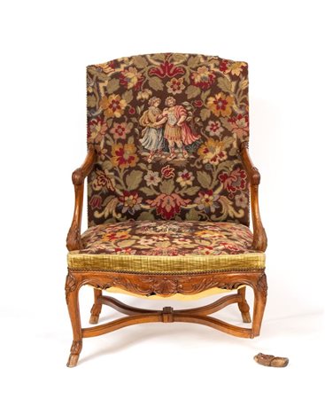  
Poltrona italiana in stile Luigi XV Veneto XIX secolo
 Altezza x larghezza x profondità: 105 x 75 x 80 cm. Altezza seduta: 45 cm.