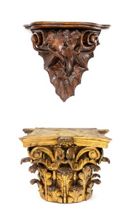  
Capitello  dorato e mensola in legno Luigi XVI, Italia Italia settentrionale, XVIII secolo
 Altezza x larghezza x profondità: 31 x 40 x 22 cm (capitello); 31 x 35 x 14 cm (mensola).