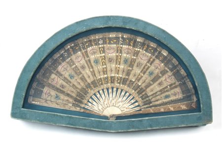  
Ventaglio Europa, prob. Francia,  fine XIX secolo
 Peso: 1410 gr