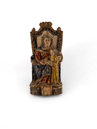  
Scultura indo portoghese in legno policromo Goa, XVII secolo
 Altezza x larghezza x profondità: 17 x 8 x 5 cm.