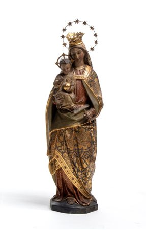  
Scultura italiana raffigurante Madonna con Bambino Italia meridionale, XIX secolo
 Altezza x larghezza x profondità: 54 x 20 x 16 cm