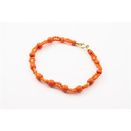 BRACCIALE in corallo con chiusura in argento 925