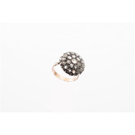 ANELLO a toppa in oro giallo 9 KT e argento con diamanti