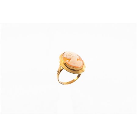 ANELLO in oro giallo 18 KT con cammeo