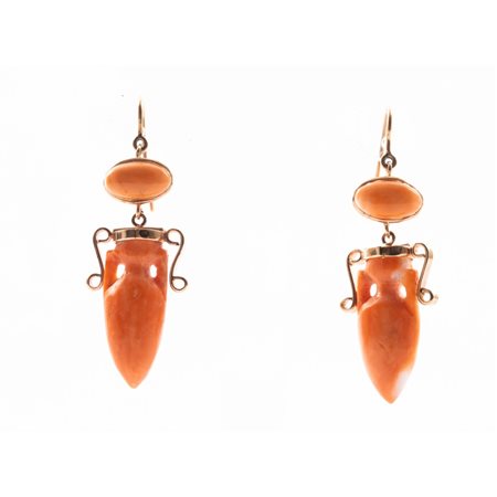 ORECCHINI in oro giallo 9 KT con anfore e cabochon in corallo