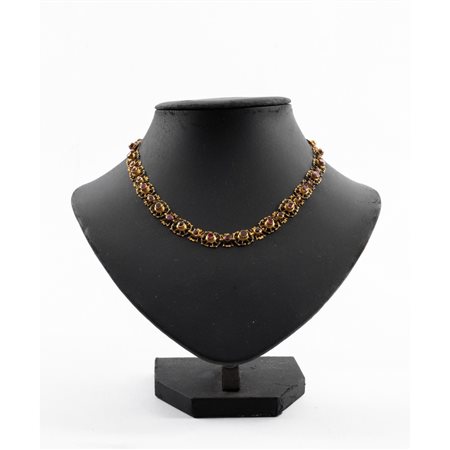 COLLANA in oro giallo 18 KT lavorato con rubini