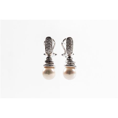 ORECCHINI in oro bianco 18 KT con brillanti e perle