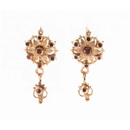 ORECCHINI in oro giallo 9 KT e granati