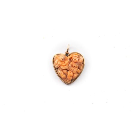 PENDENTE in oro giallo 9 KT e corallo rosa