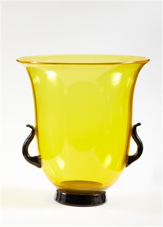 Vittorio Ferro (1932 - 2012) 
Vaso 
 Cm 17x15