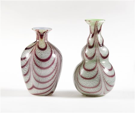 Carlo Moretti (Murano, 1958 - ) 
Lotto composto da coppia di vasi 
 Cm 15,5x7; 14x9