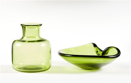  
Lotto composto da vaso e svuotatsche 
  Cm 5x15x12,5; 11x9