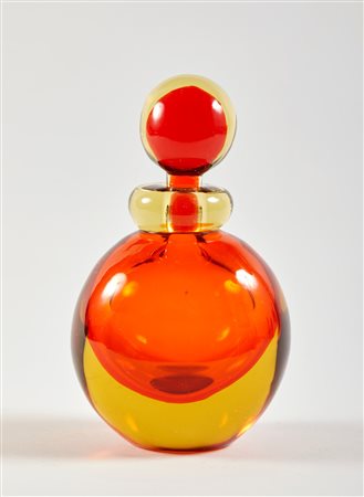 Archimede Seguso (Murano 1909 - Murano 1999) Boccetta di profumo  Cm 16,5x10
