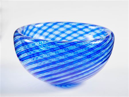 Venini  
Ciotola in vetro 
 Cm 10x17⌀