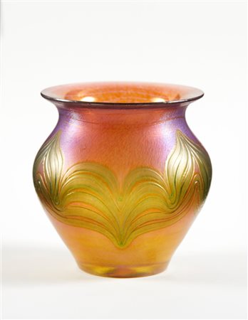 Loetz (attribuito a) (Klostermühle, 1836 - ) 
Vasetto 
 Cm 12,5x12