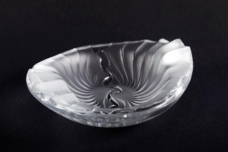 Lalique  
Posacenere 
 Cm 7x21,5x17,5