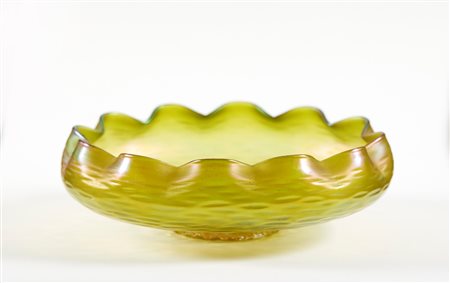 Loetz (attribuito a) (Klostermühle, 1836 - ) 
Alzatina 
 Cm 7x22