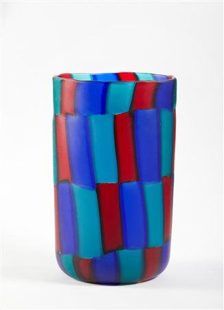 Vittorio Ferro (1932 - 2012) 
Vaso a Tessere Colorate Opaco XX sec
Vetro Cm 22,5x14