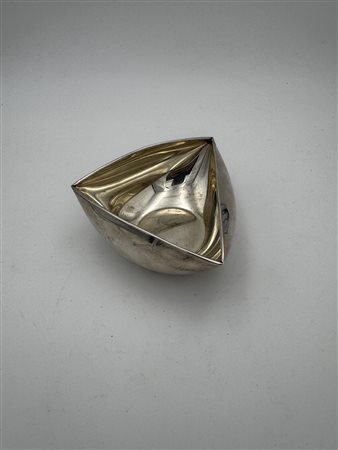 Pampaloni (Firenze, 1902 - ) 
Ciotola 
 Cm 13x12,5x6