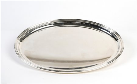  
Vassoio ovale in argento 800 
 Cm 38x28