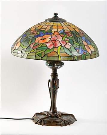  
Lampada in stile Tiffany 
 Cm 47x40