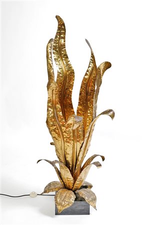  
Lampada 
 Cm 145x40x20