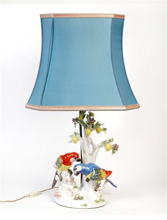  
Scultura in porcellana 
 Cm 37,5x28