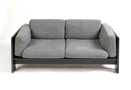 Tobia Scarpa (Venezia, 01/01/1935 - ) 
Divano modello Bastiano 
 Cm 67x150x75