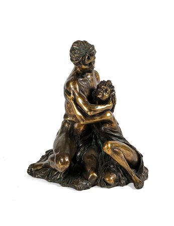  
“Amanti” 
Scultura in bronzo Cm 41x33x31