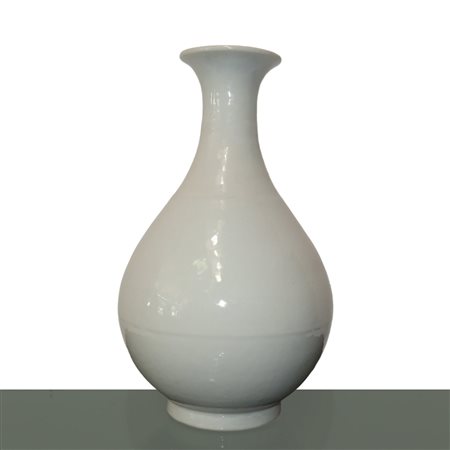 Vaso cinese in porcellana bianca, Ming , Dinastia