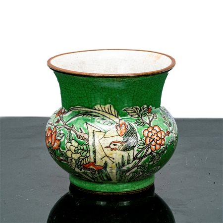 Vaso in smalto verde con decori floreali e uccelli, Qing , Dinastia Zha Dou