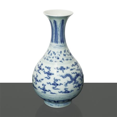 Vaso nei toni del blu, Ming , Dinastia, Yu Hu Chun