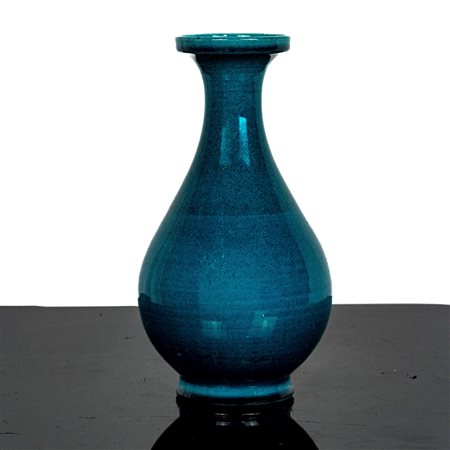Piccolo vaso in smalto blu, Cina, Qing , Dinastia Emperor Kangxi