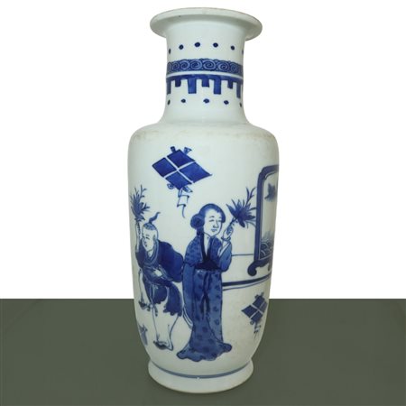 Vaso nei toni blu e bianco