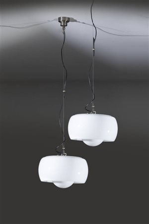 VICO MAGISTRETTI<BR>Coppia di lampade mod. Omega