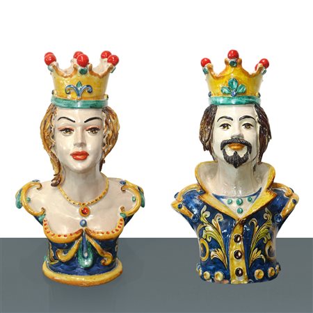 Busti in terracotta re e regina in maiolica invetriata e dipinta policroma, primi 20° secolo