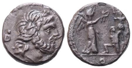 C. Fundanius, Quinarius, 101 BC; AR (1,80 g; 13 mm; 11 h)