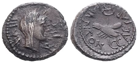 Marcus Antonius and Octavianus, Quinarius, 39 BC; AR (1,70 g; 14 mm; 12 h)